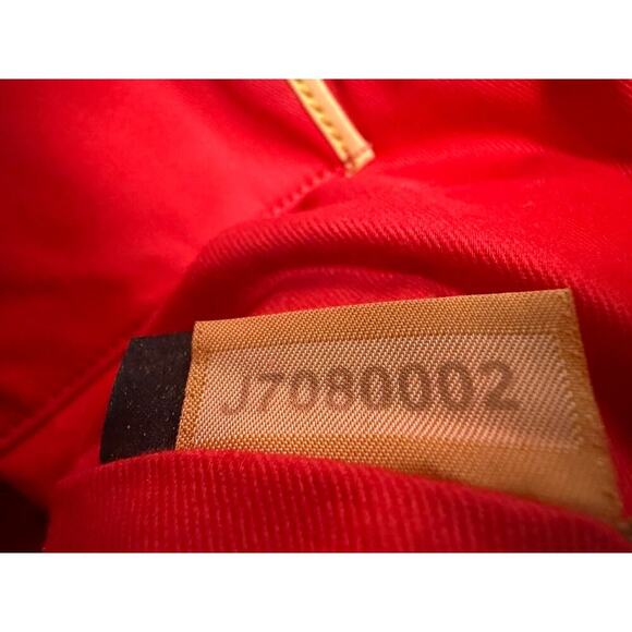 Dooney & Bourke Navy Chevron Tote w/ Pouch Canvas Leather Trim NWT Excellent - Picture 10 of 12